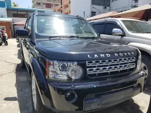 Land Rover Discovery 2014 Matt Black