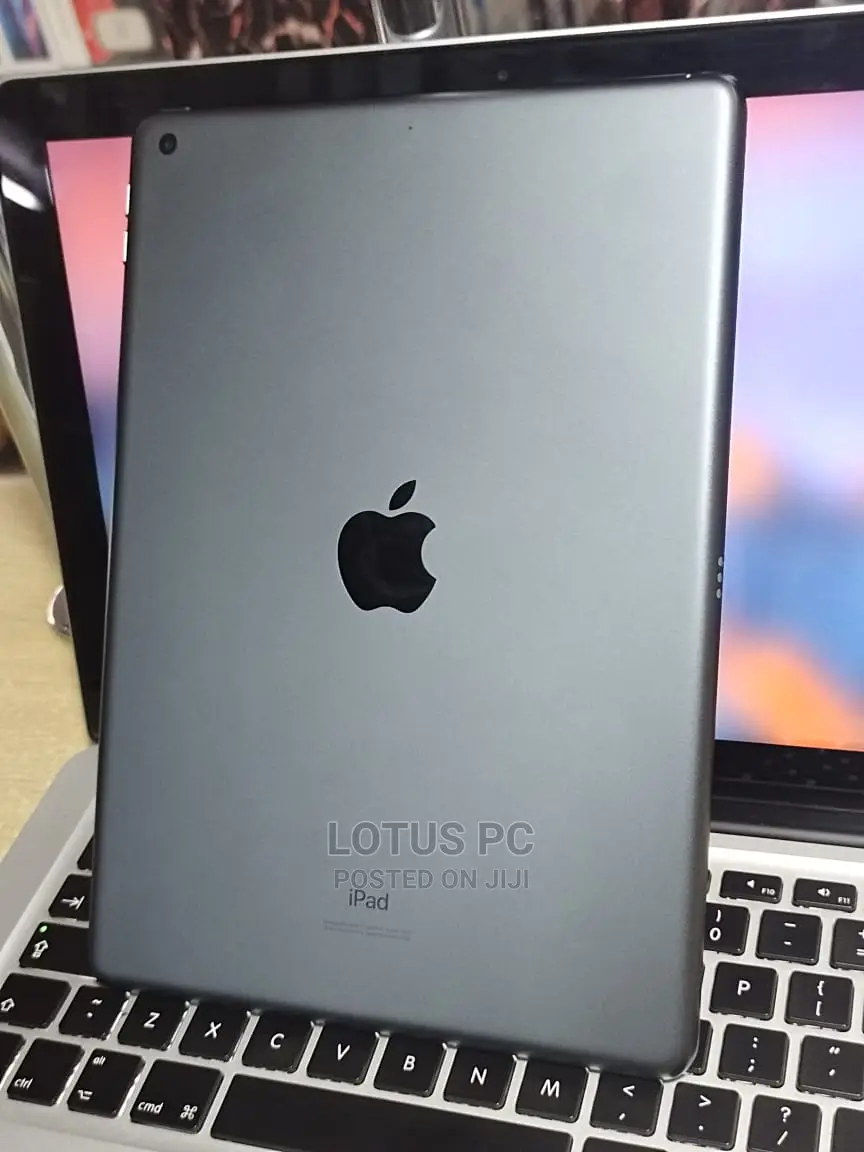 Apple iPad Pro 12.9 (2017) 128 GB Silver