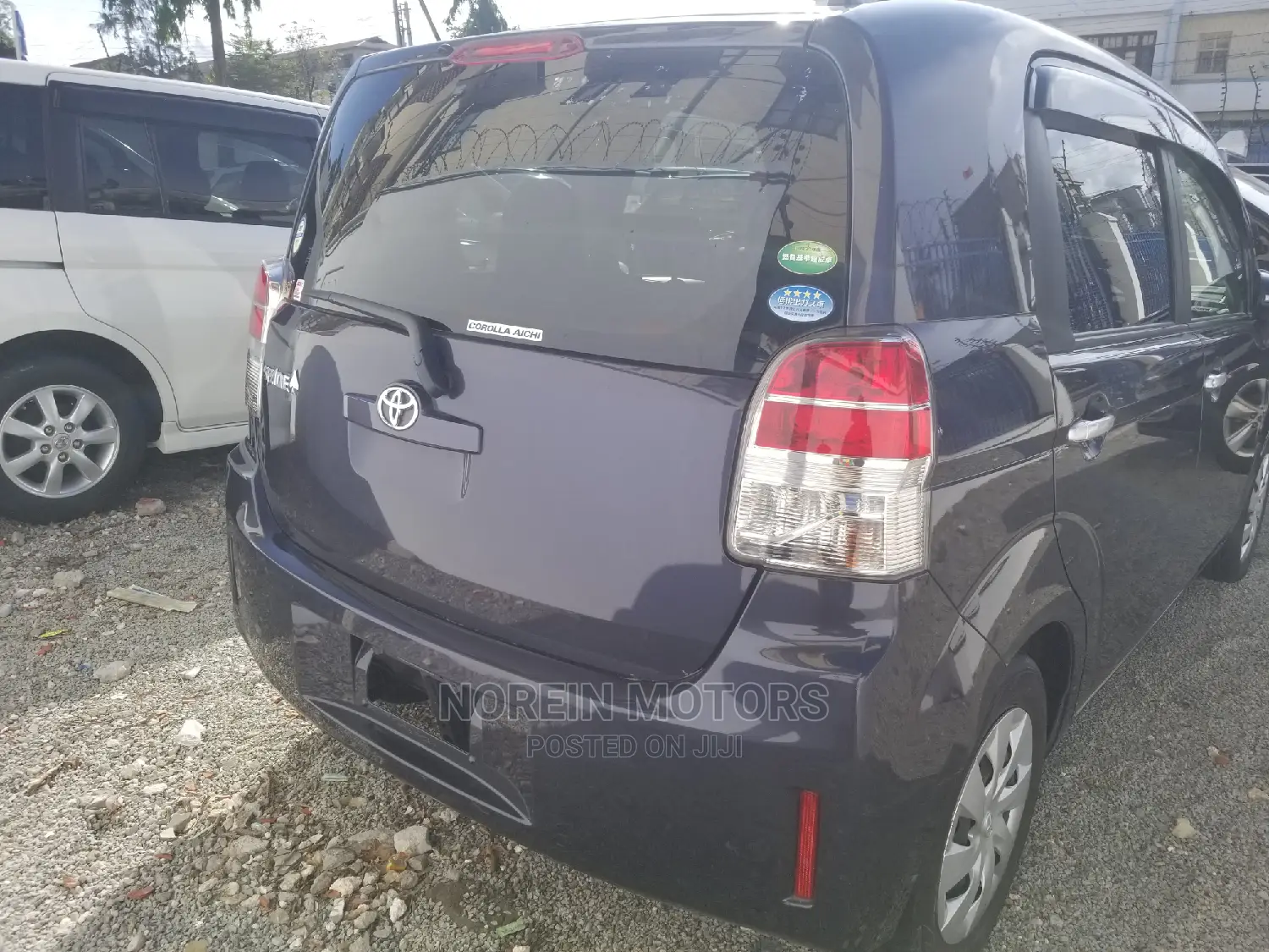 Toyota Spade 2015 Purple