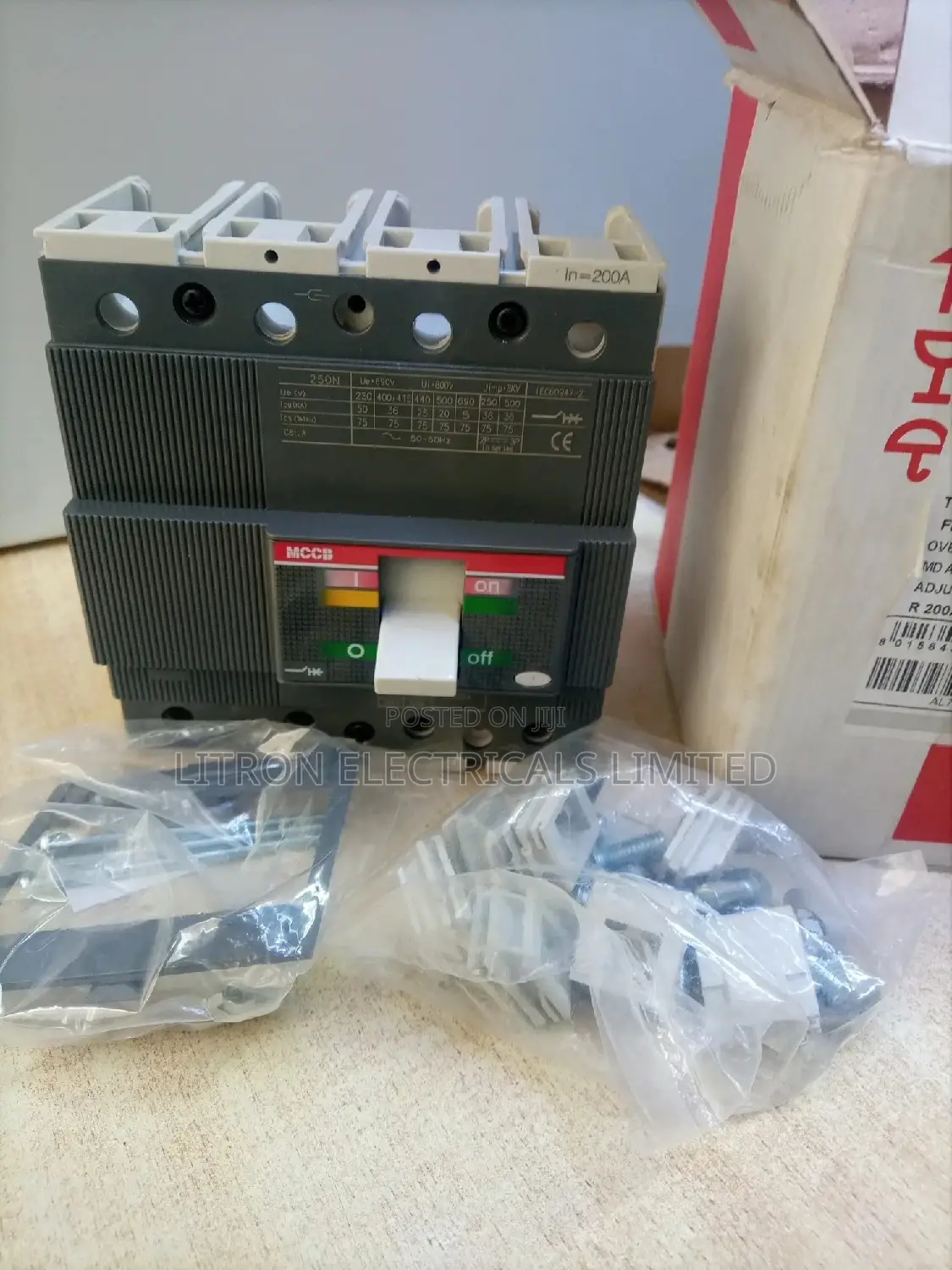 200A McCb 4pole