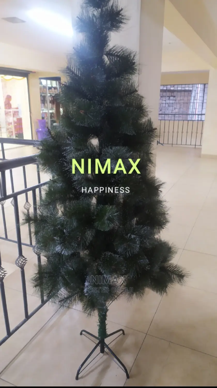 Christmas Tree Pine 6ft With Metal Base