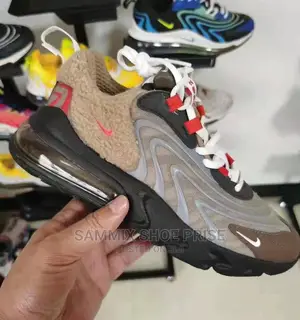 'Travis Scott Airmax 270'