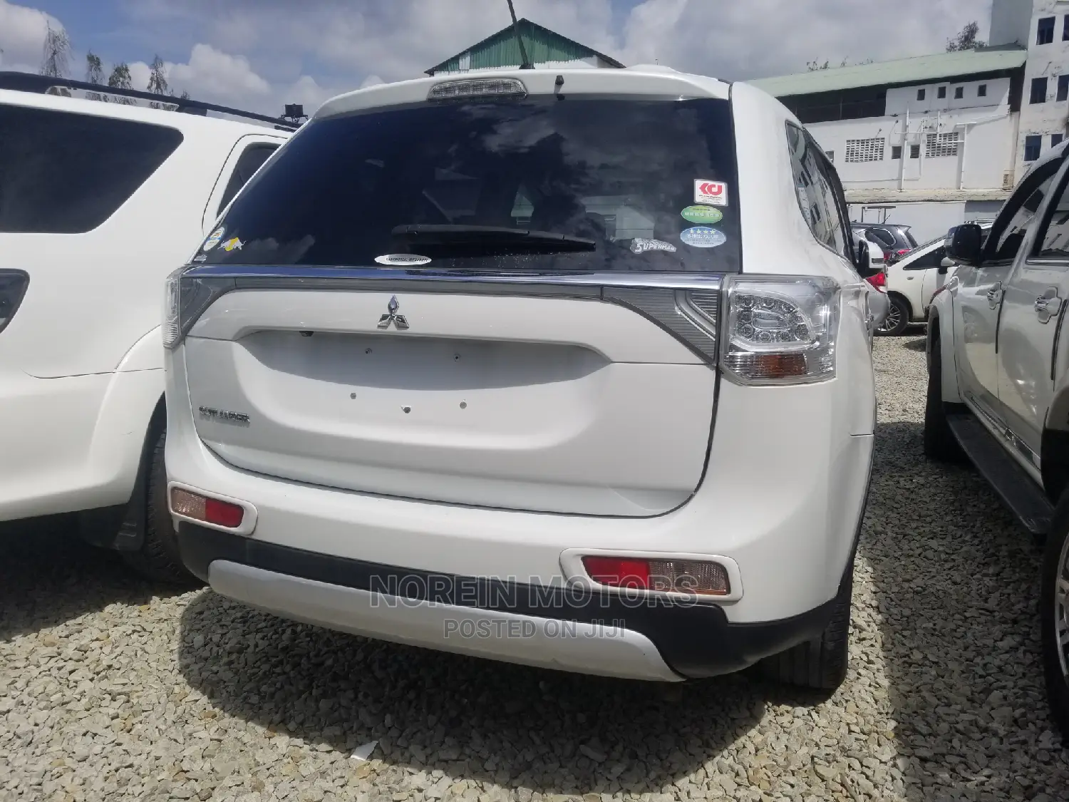 Mitsubishi Outlander 2014 Pearl