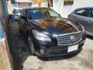 Nissan Fuga 2014 Matt Black