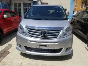 Toyota Alphard 2014 Silver