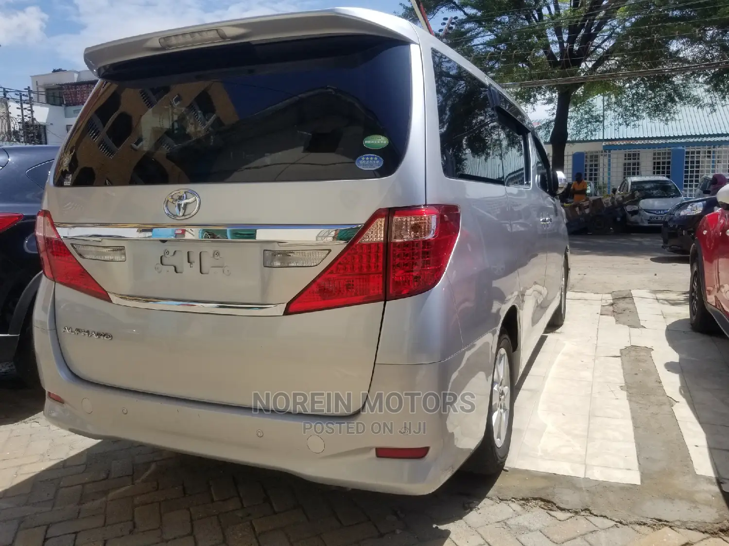 Toyota Alphard 2014 Silver
