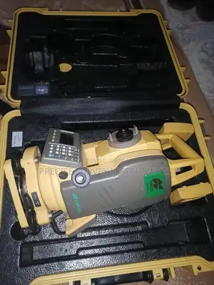 Green Label Topcon Total Station Machine
