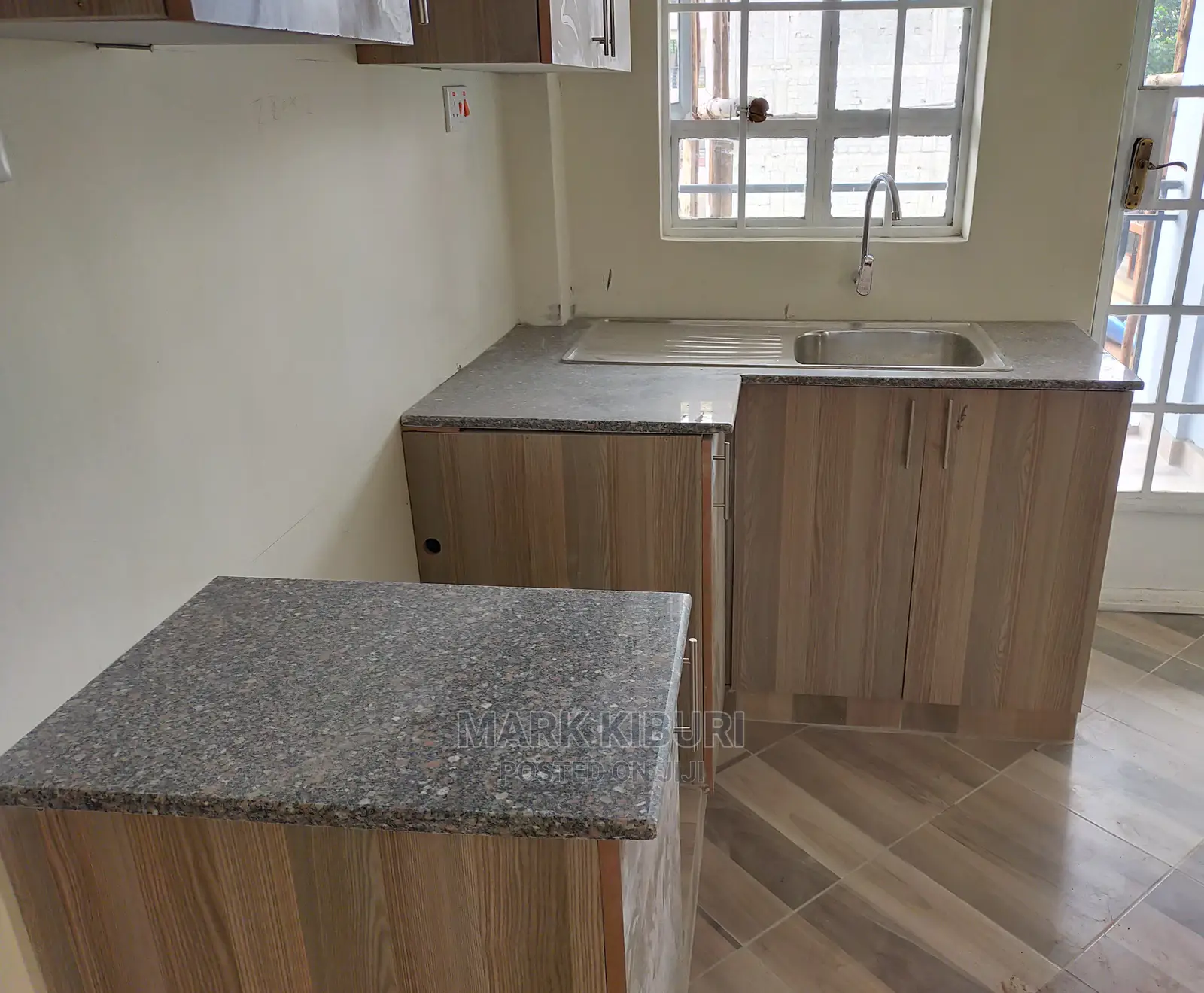 Granite(Gandoulla).