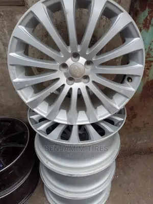 Original Rims Sizes 18 Inch Set for Subaru.