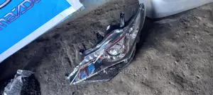 Toyota Auris 2015 Headlights Non Xenon