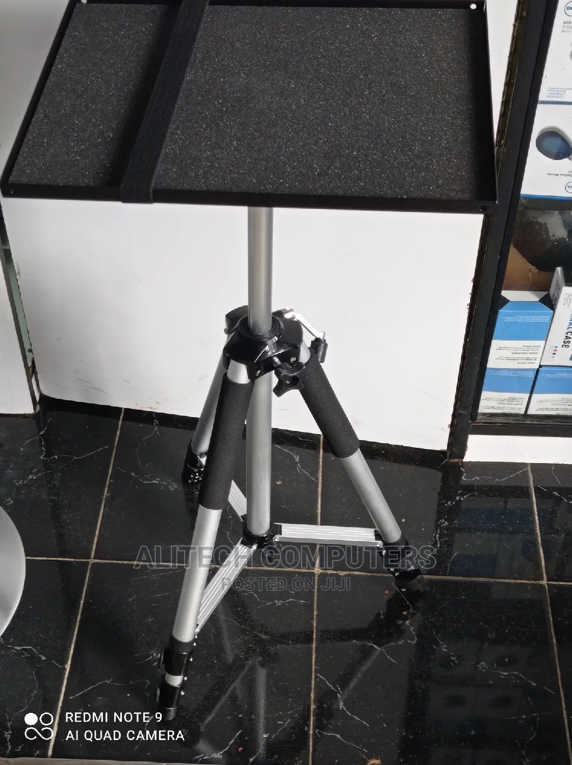 Projectors Stand