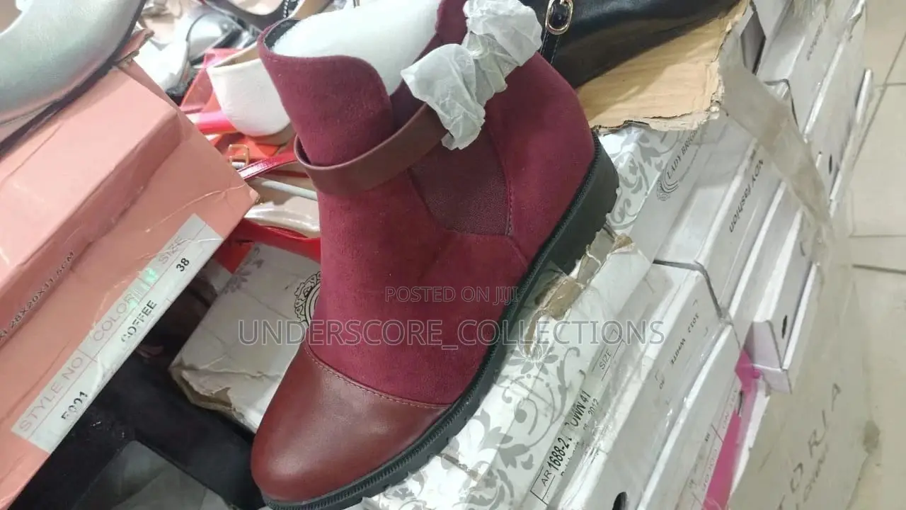 Ladies Classy Ankle Boots