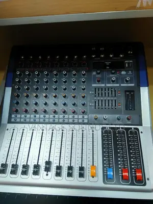 Powered Mixer Pro Audio Smart /Amplifier 8 Ch