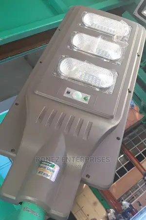 90 Wlt Solar Street Light