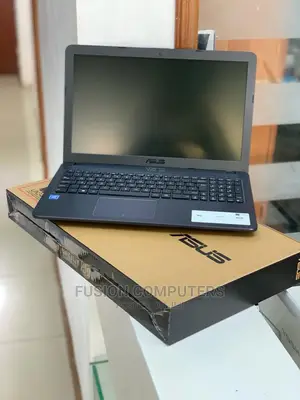 New Laptop Asus 4GB Intel Core I3 1T