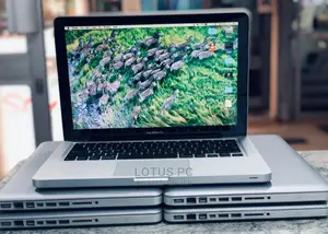 Laptop Apple MacBook Pro 4GB Intel Core I5 HDD 500GB