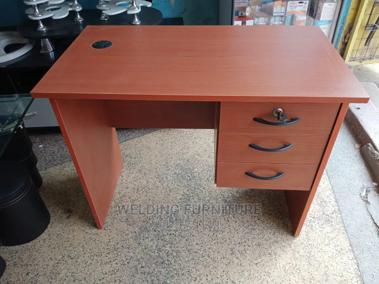 Office Deck Table