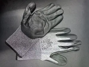 Cut Resistant Kitchen Gloves