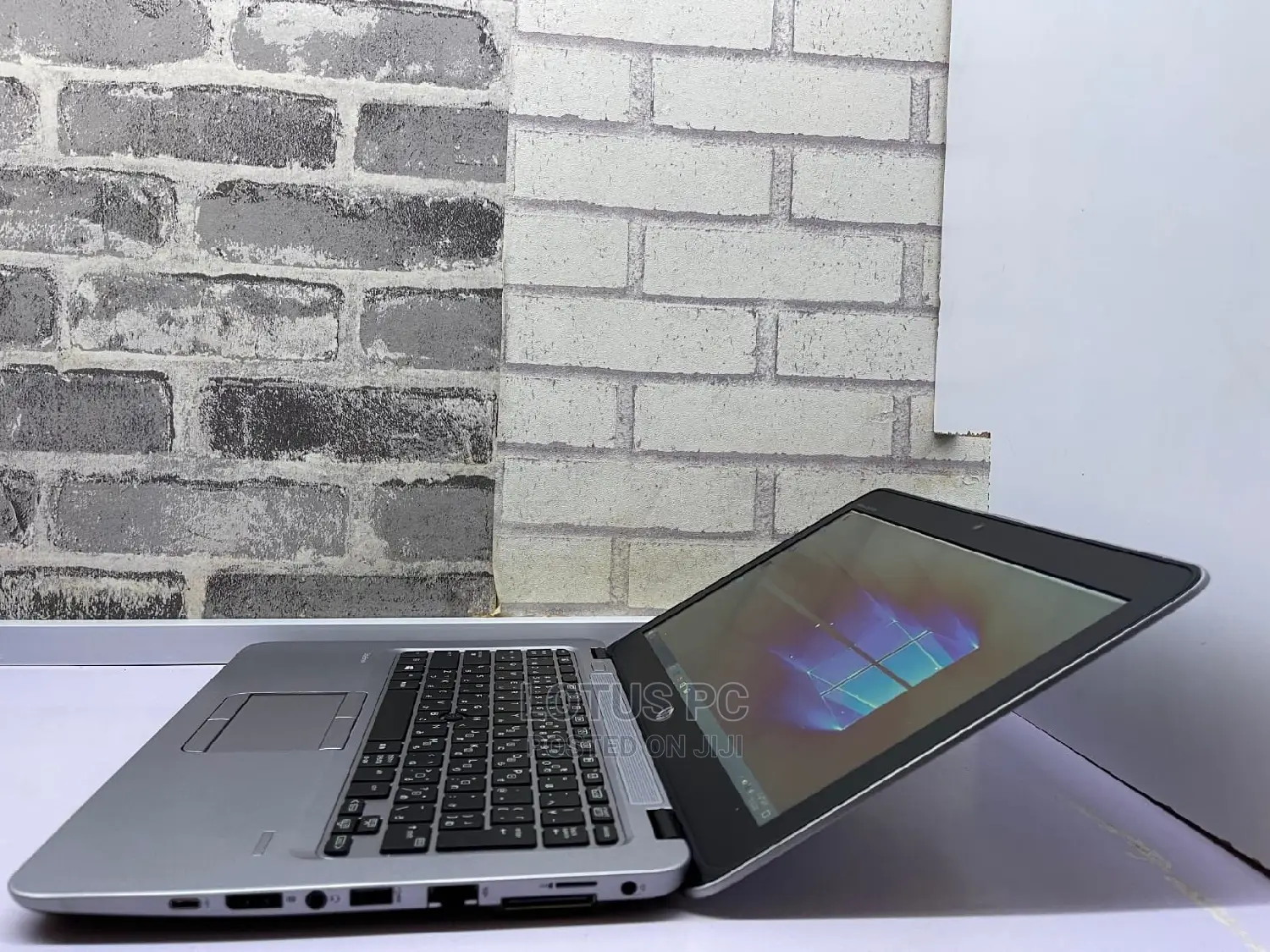 Laptop HP EliteBook 820 G3 8GB Intel Core I7 SSD 256GB