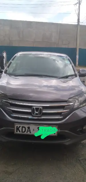 Honda Crv Rm5 Front Windscreen at 12500 Fitted