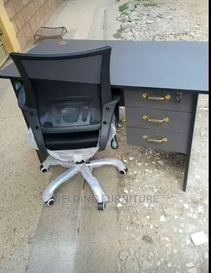 Office Deck Table and Chair
