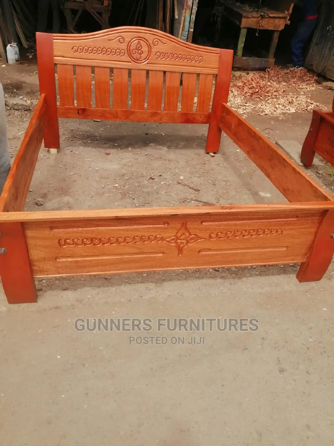 Mahogany Wood Bed 5*6
