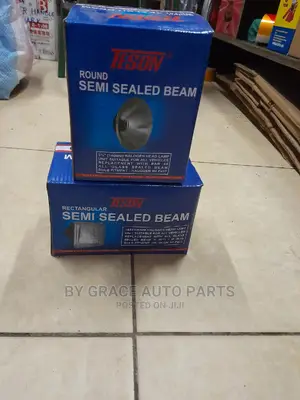 Sealed/Semi Sealed Beam Headlight