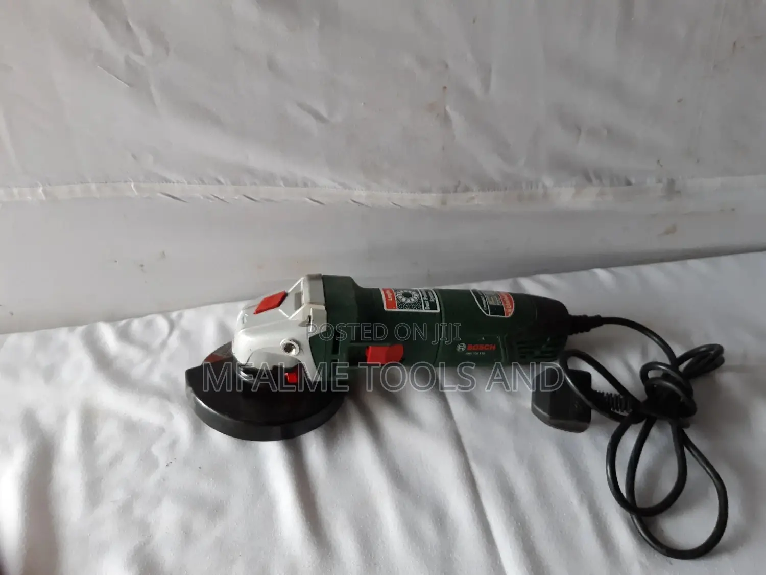 Angle Grinder -genuine Bosch 700W, 240V Small 115mm - EX -UK