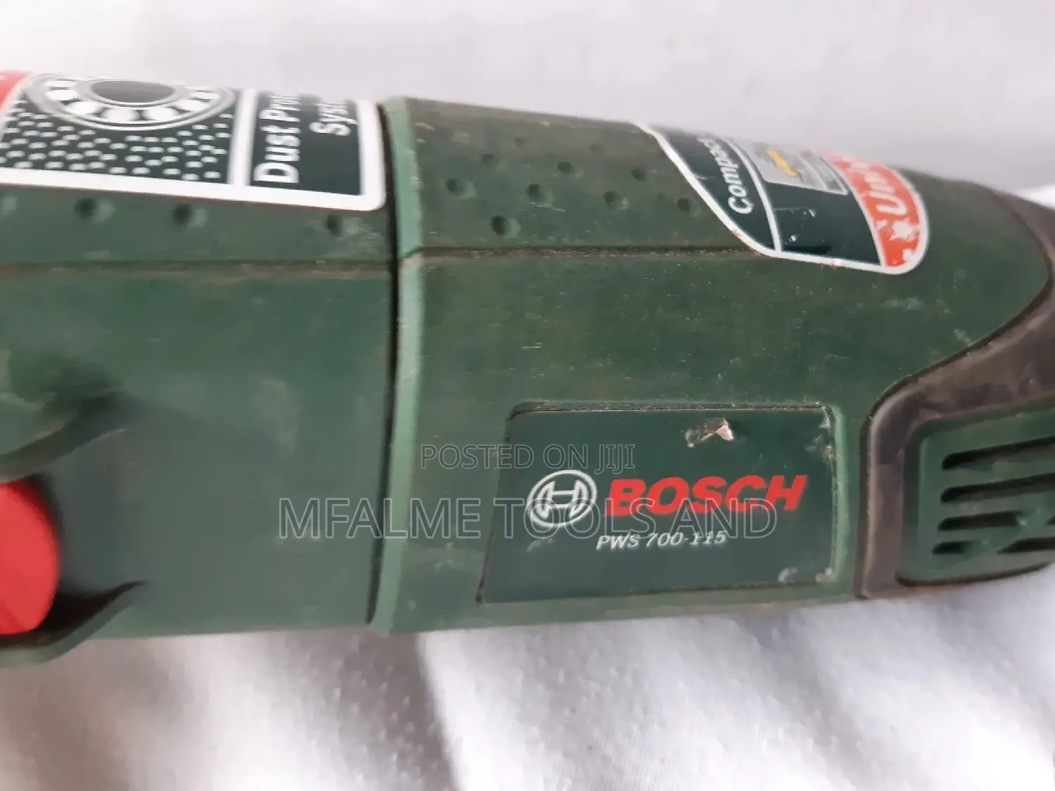 Angle Grinder -genuine Bosch 700W, 240V Small 115mm - EX -UK