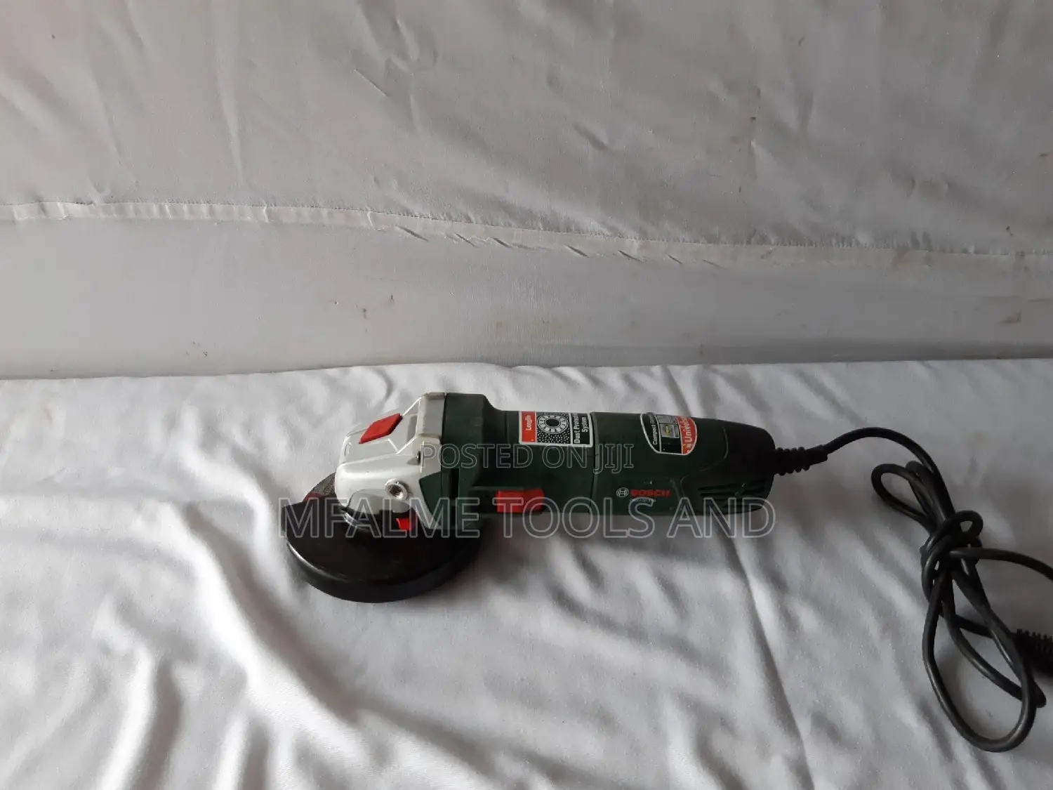 Angle Grinder -genuine Bosch 700W, 240V Small 115mm - EX -UK