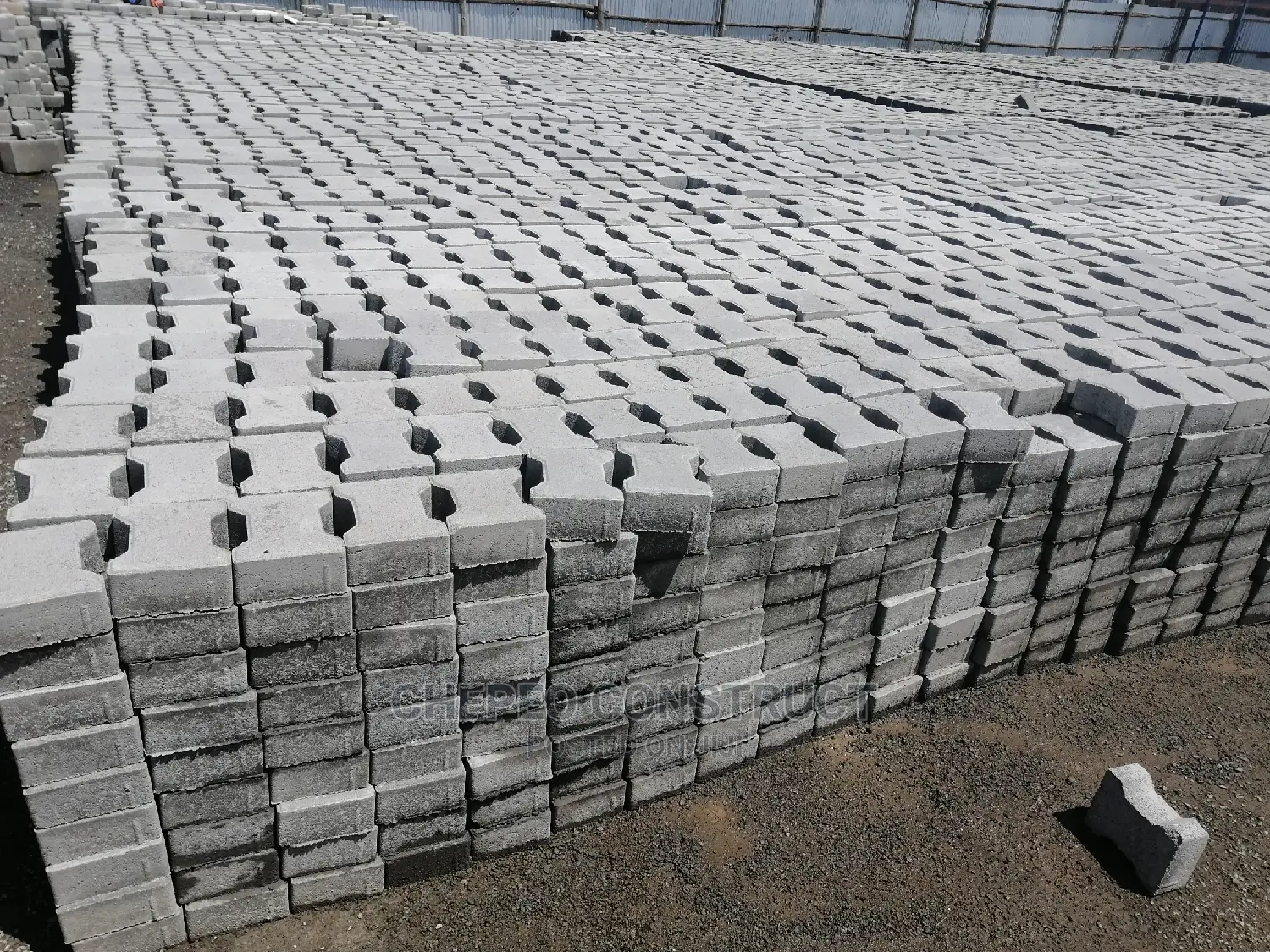 Pavers Cabro I Shape 80mm