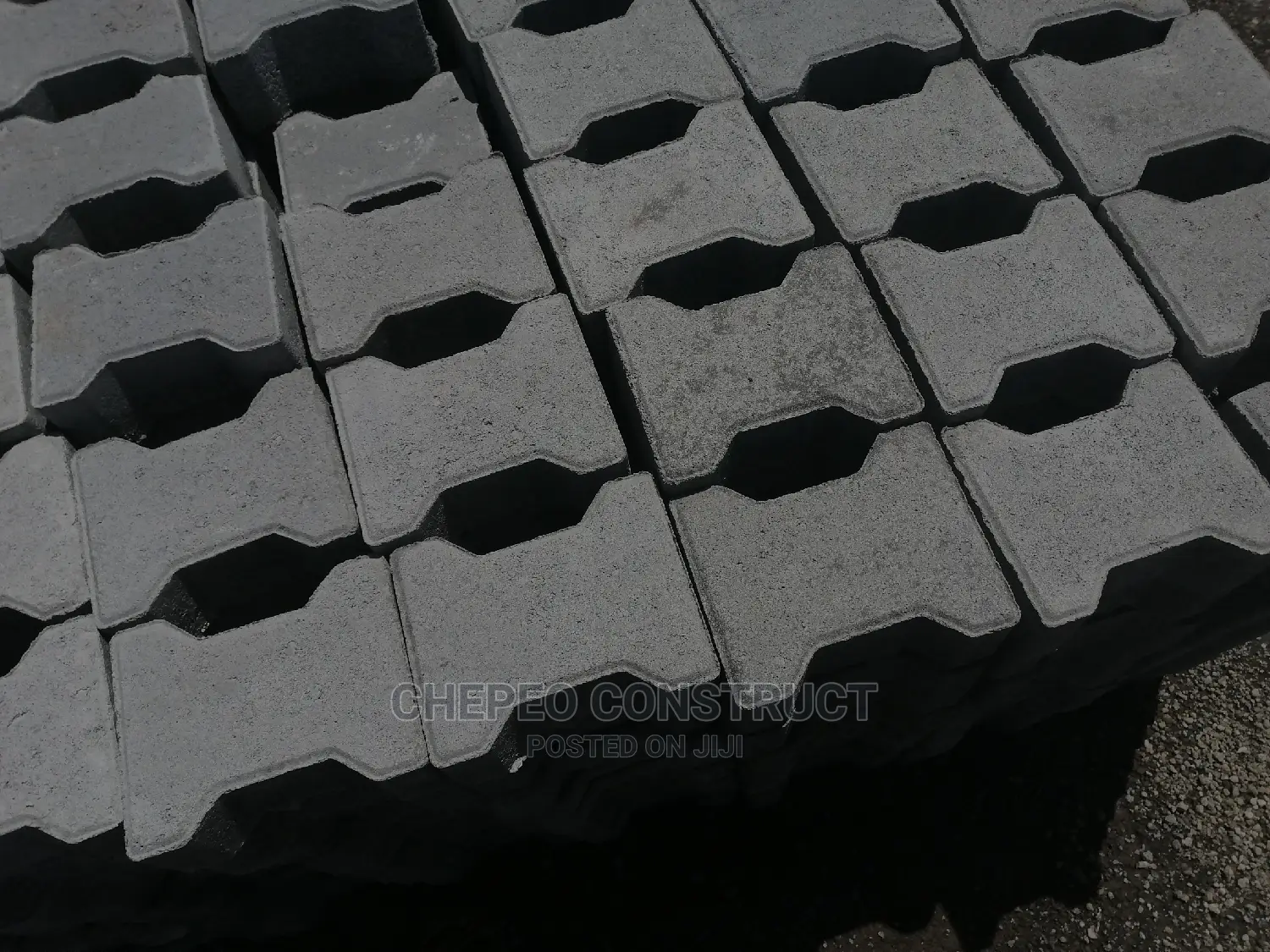 Pavers Cabro I Shape 80mm
