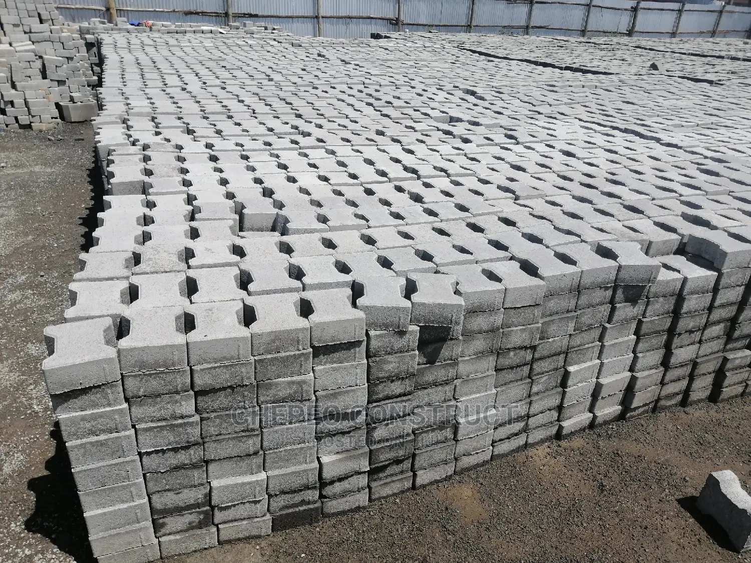 Pavers Cabro I Shape 80mm