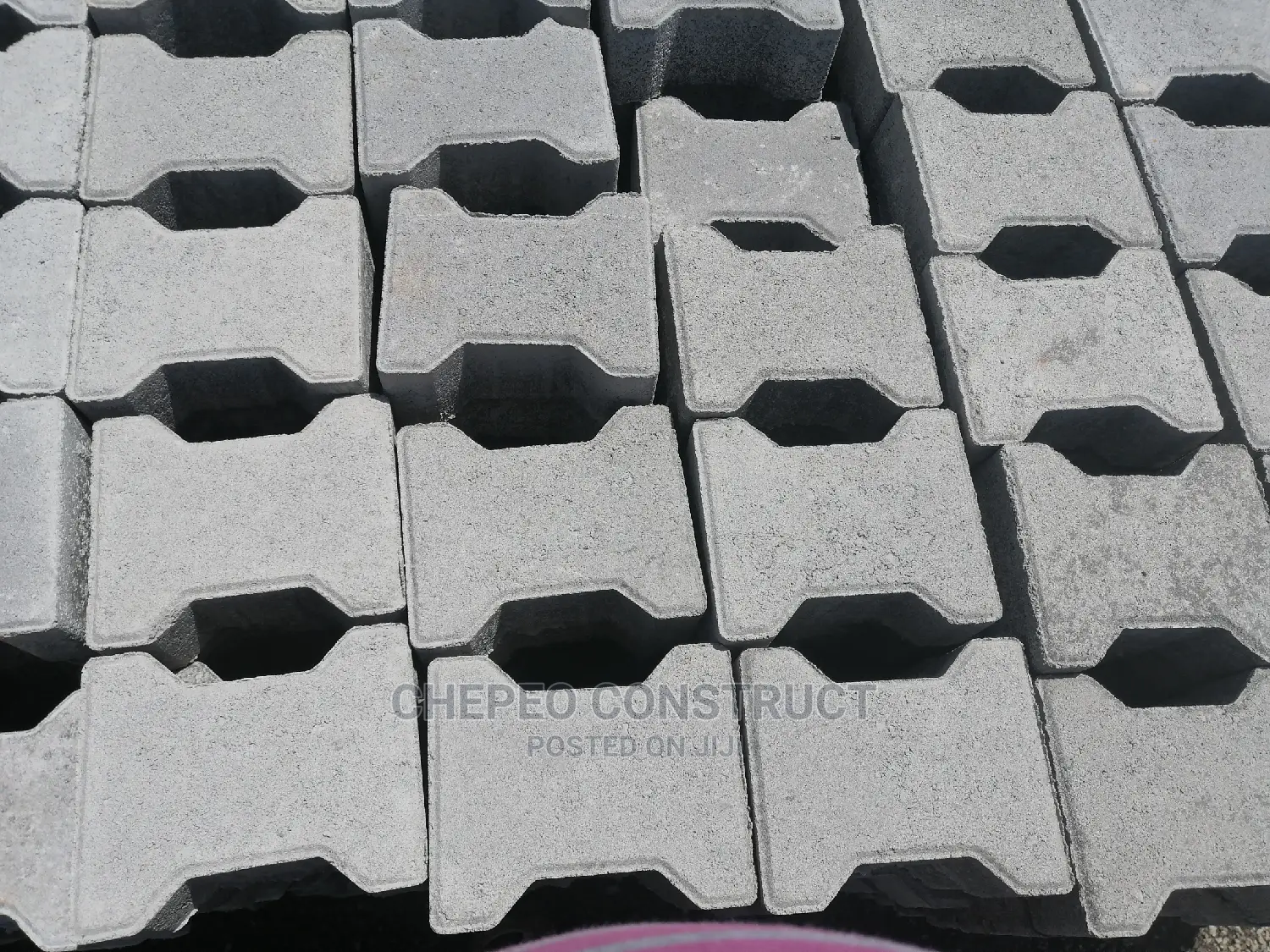 Pavers Cabro I Shape 80mm