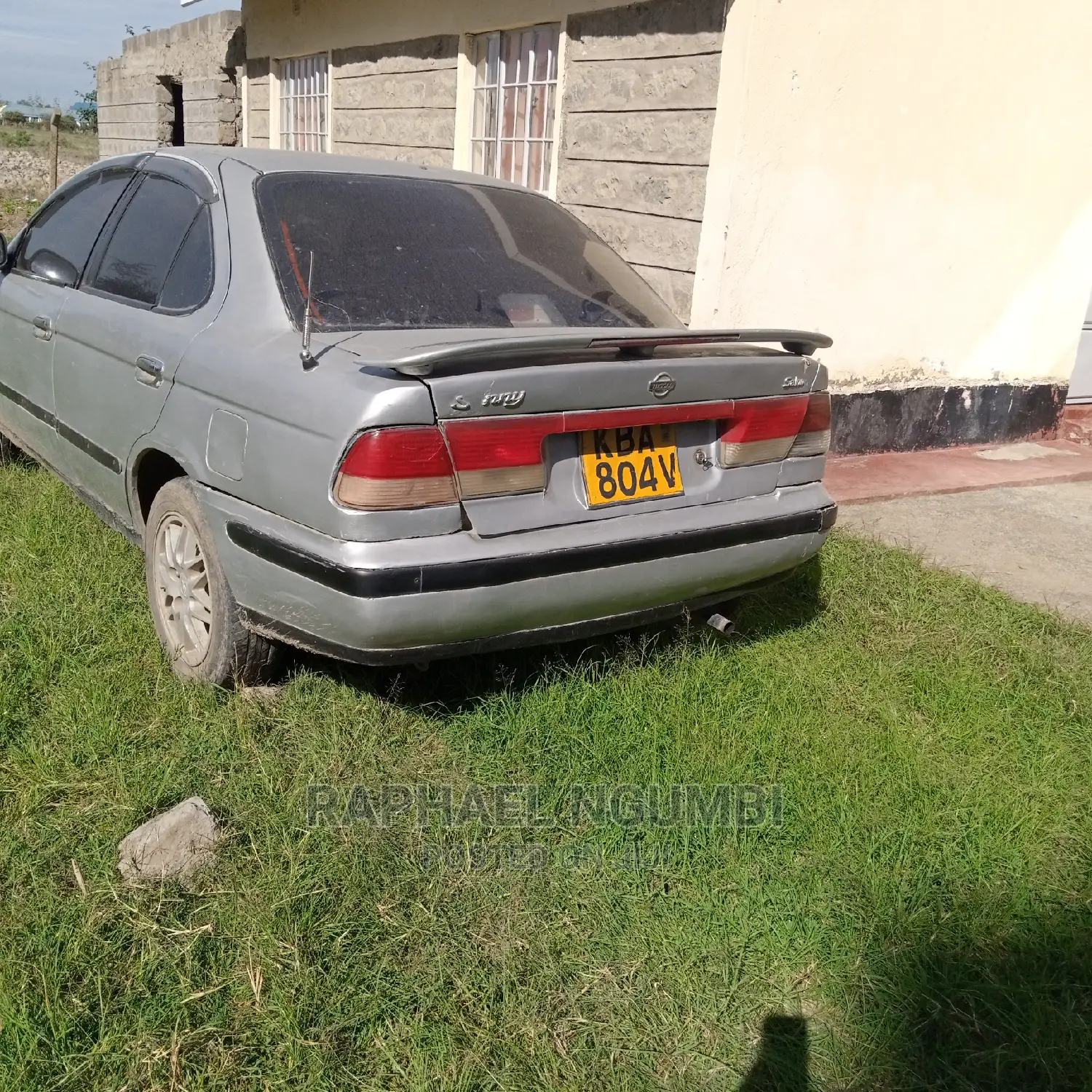 Nissan FB15 2000 Silver