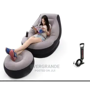 Inflatable Seat With Free Manual Pump
