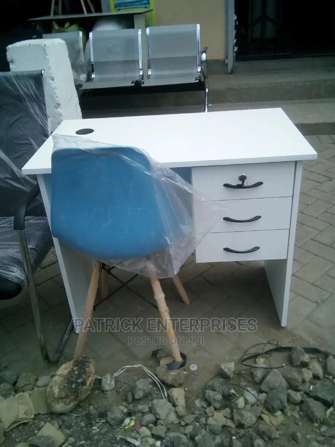 Complete Study Desk