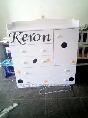 Chest of Drawers 4 by 4