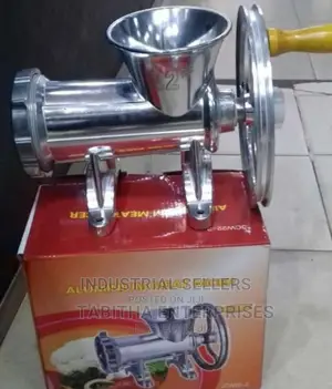Legit Manual Meat Mincer Size 22