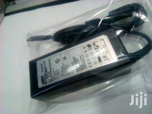 Samaung Small Pin Laptop Charger