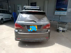 Toyota Ipsum New Model Windscreen