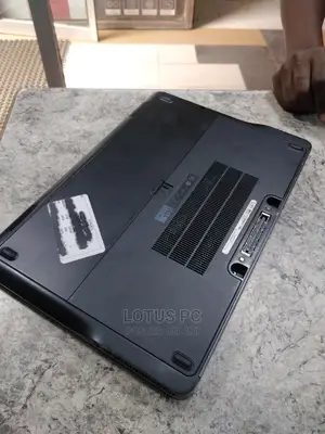Laptop Dell Latitude E7240 4GB Intel Core I5 SSD 128GB