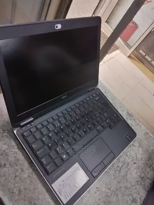 Laptop Dell Latitude E7240 4GB Intel Core I5 SSD 128GB