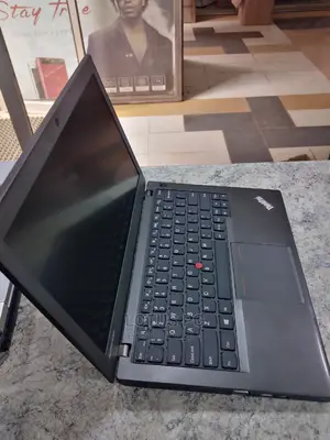 Laptop Lenovo ThinkPad X240 4GB Intel Core I5 HDD 500GB