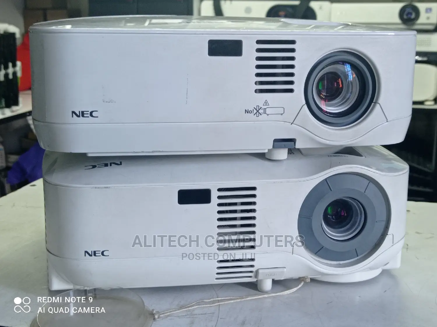NEC Np305 Projectors