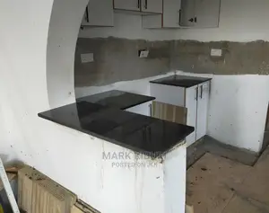 Black Granite.(Silver)