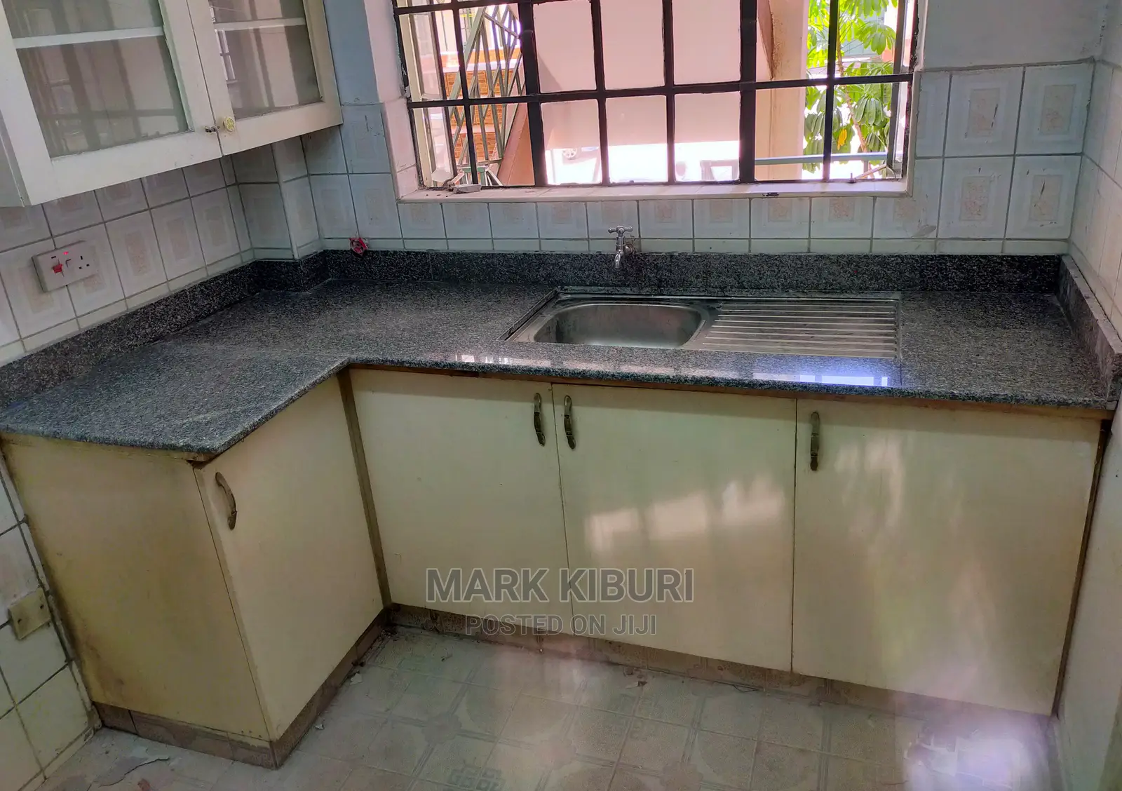 Metallic Granite Grey