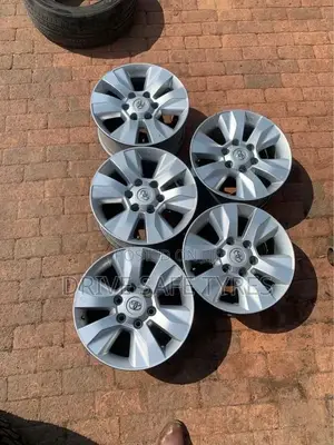 17 Inch Hilux 4/4 Original Rims Set