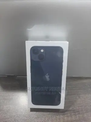 New Apple iPhone 13 128 GB Black