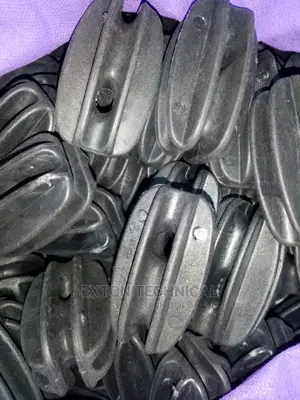 Electric Fence Strainer Insulators